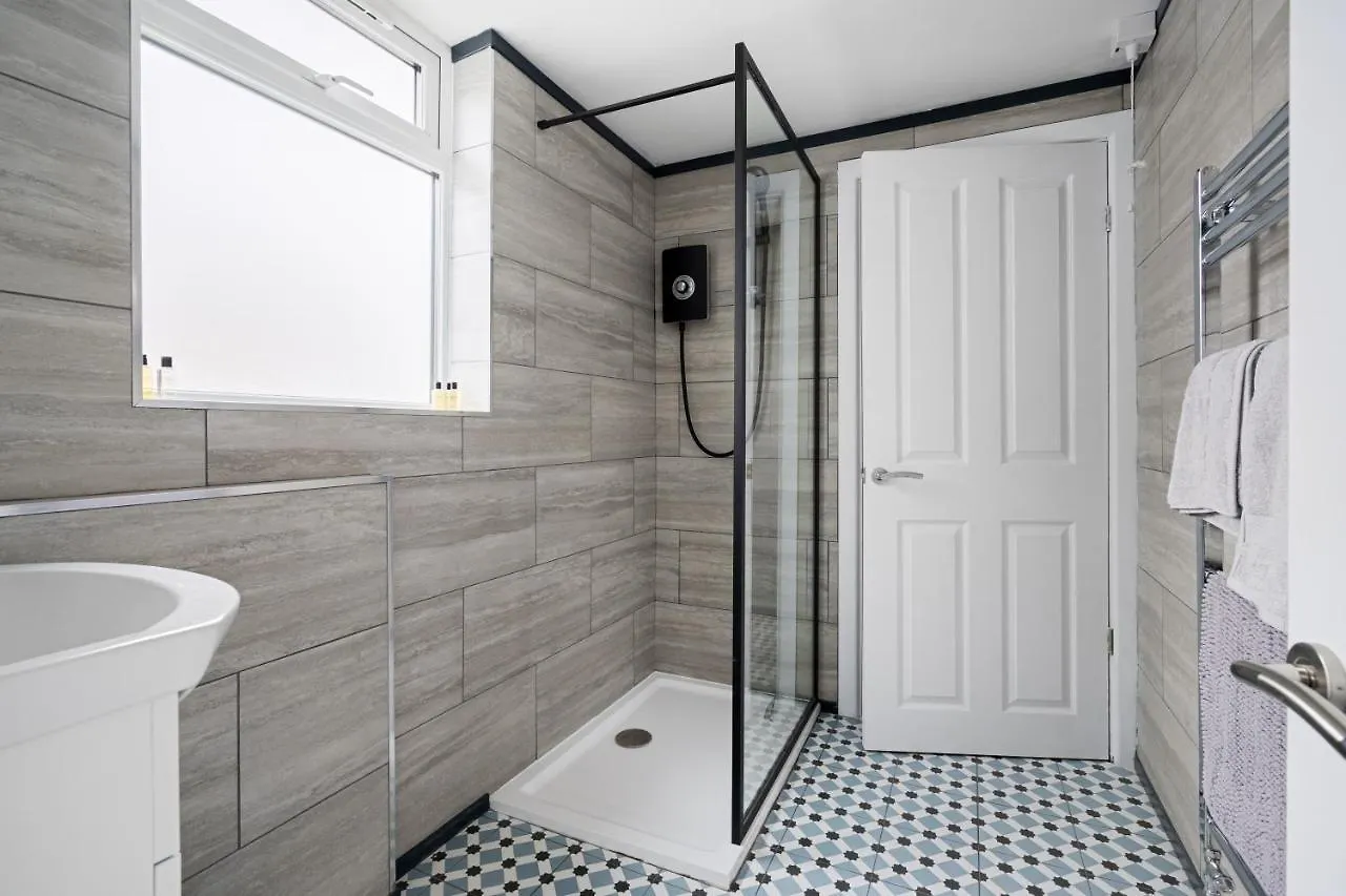 Holiday home Adorable, Inviting Town House! Villa Cheltenham United Kingdom